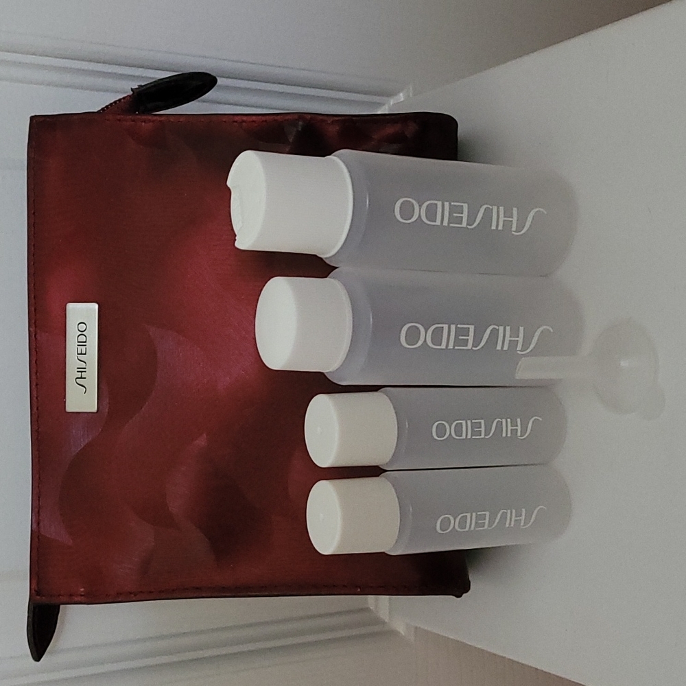 Shiseido 6 pc Travel kit